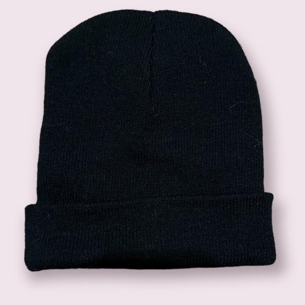 🌸 5 for $20 🌸 Plain black rolled up beanie